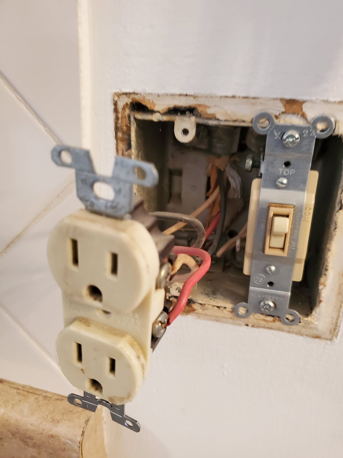 open neutral outlet problems