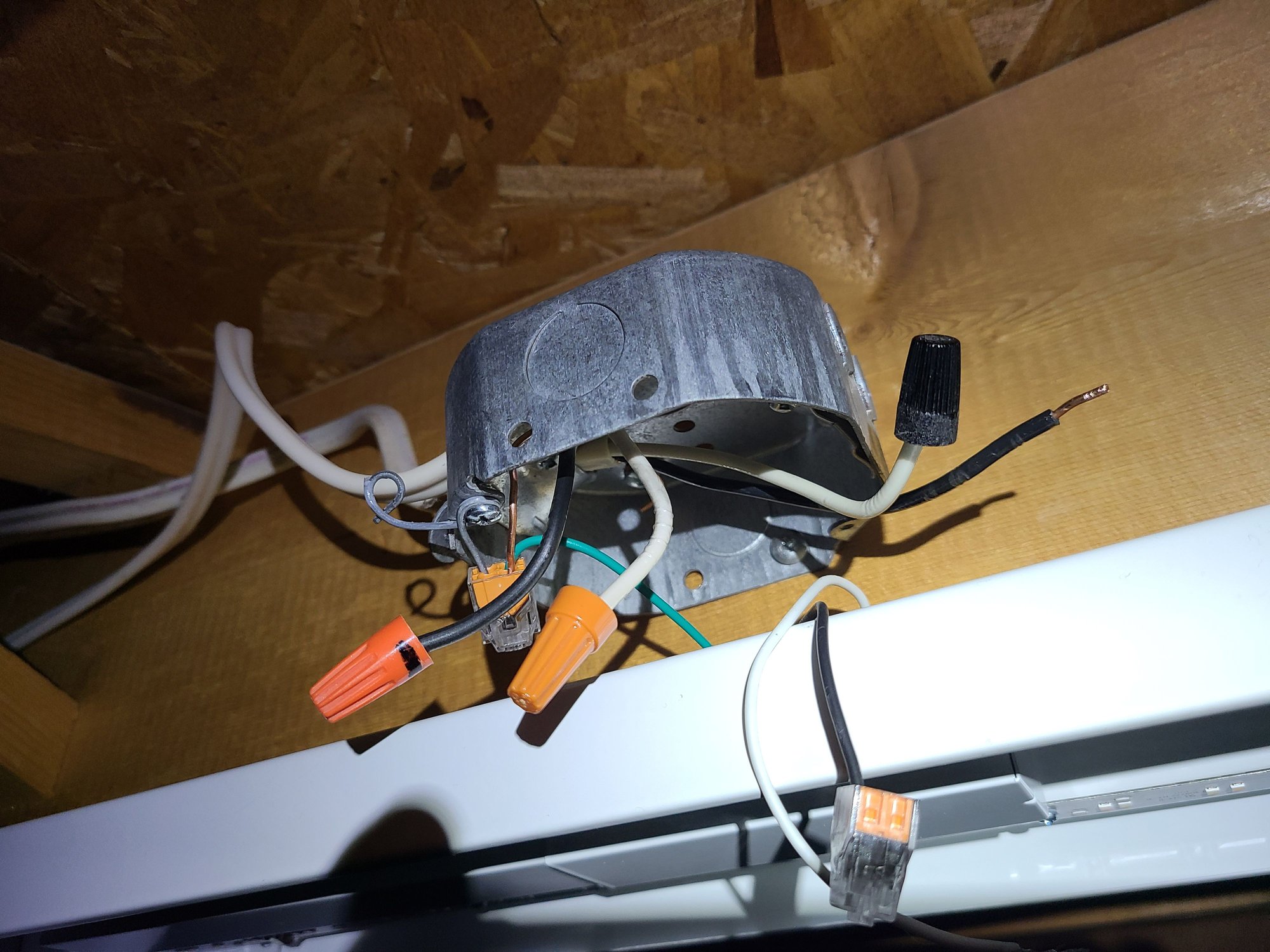 Wiring for new light fixture - DoItYourself.com Community Forums