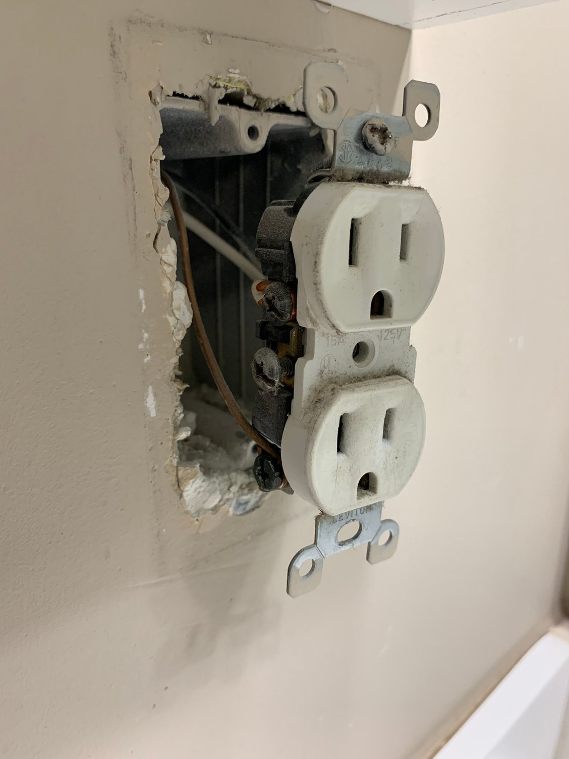 20 amp outlet issues Community Forums
