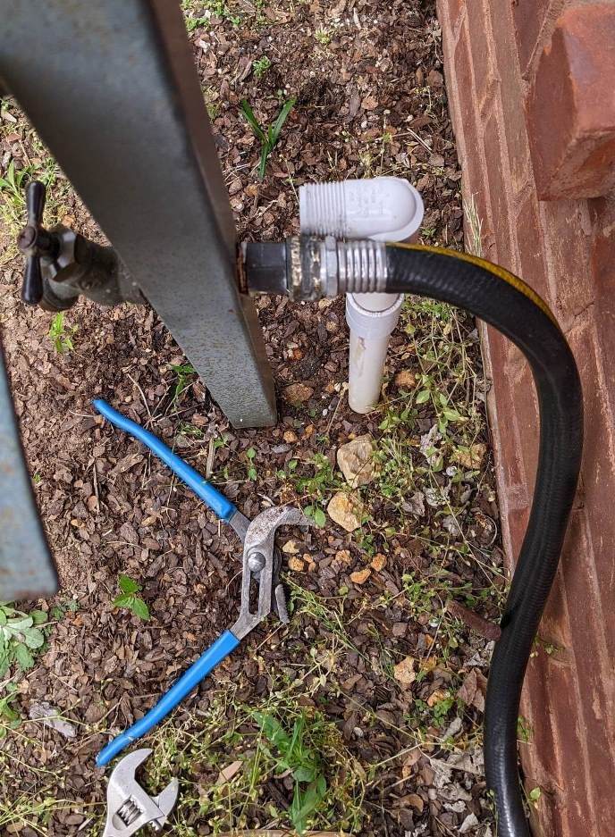 Garden Hose problemscan't detach from stand for one thing