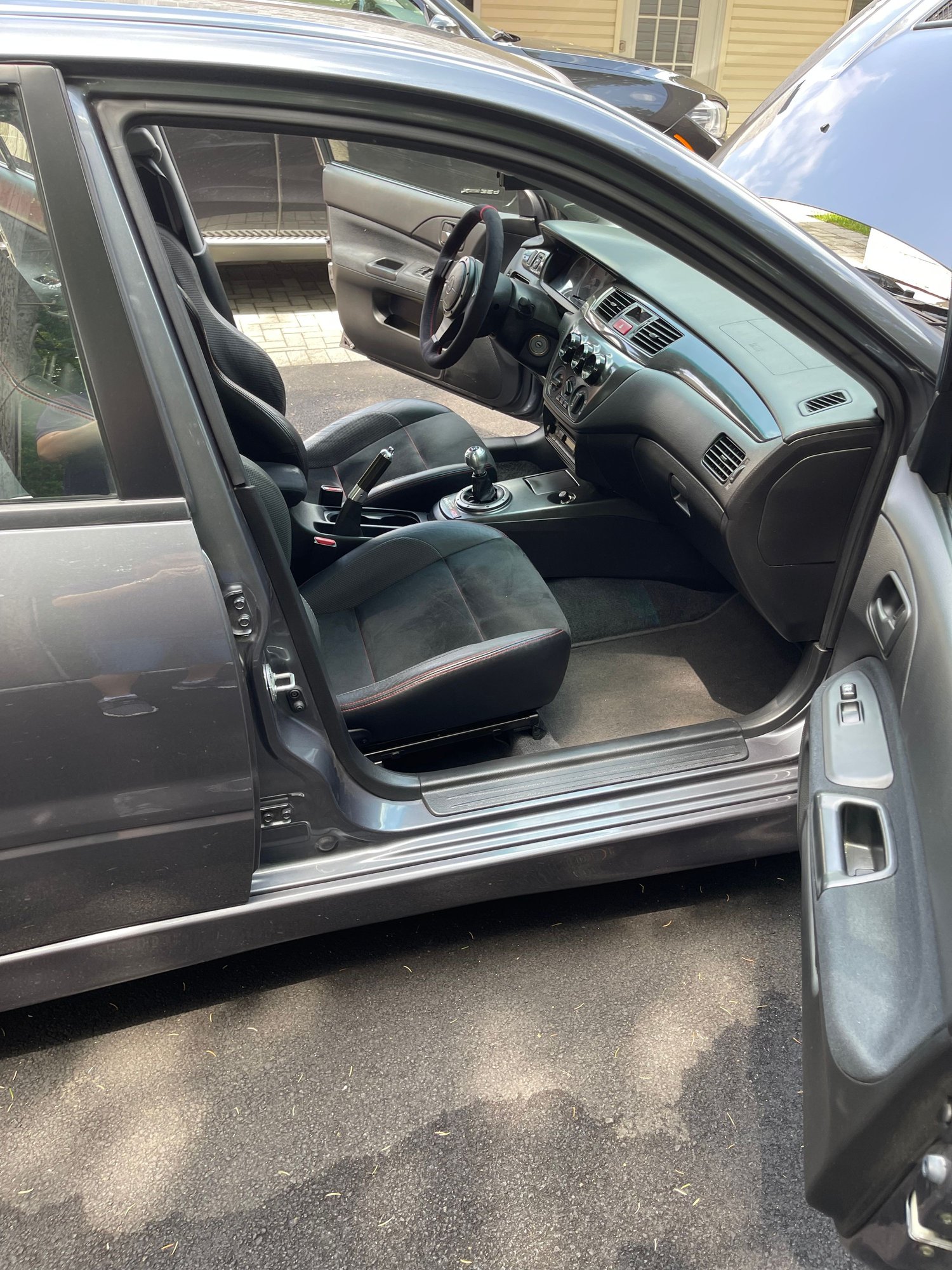 2006 Mitsubishi Lancer Evolution - Mint 06 evo 9 MR-SE only 43k on clock - Used - VIN JA3AH86C16U068837 - 43,000 Miles - 4 cyl - AWD - Manual - Sedan - Gray - Long Island, NY 11706, United States
