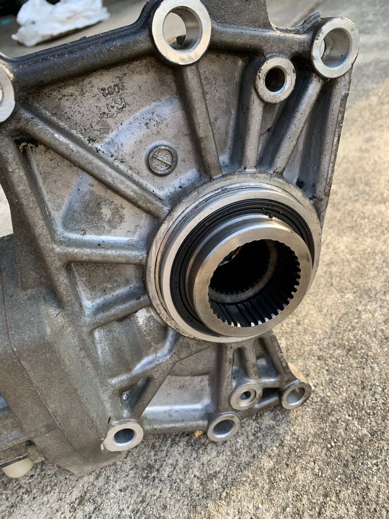 Drivetrain - Non ACD Transfer Case, 2003 - Used - 2003 to 2005 Mitsubishi Lancer Evolution - Signal Mountain, TN 37377, United States