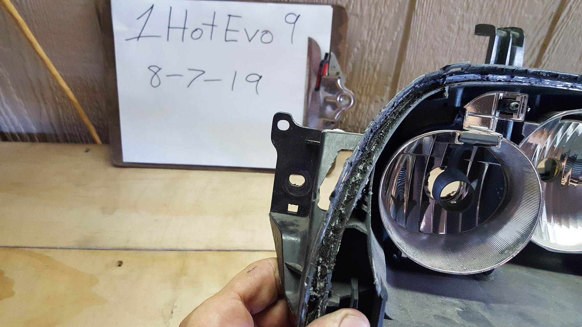 Exterior Body Parts - Headlight Passenger side / Parts - Used - 2004 to 2006 Mitsubishi Lancer Evolution - Tucson, AZ 85705, United States