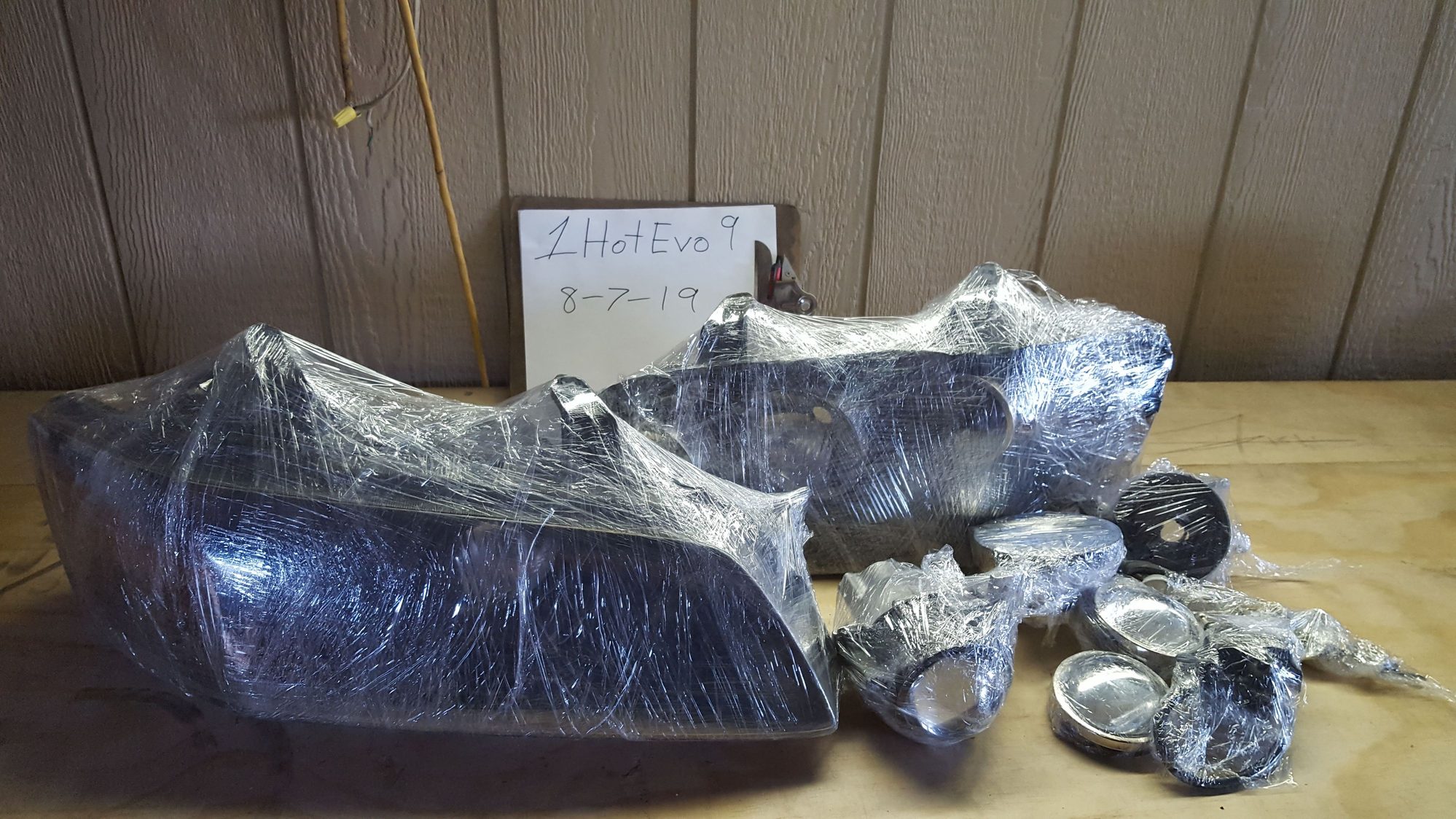 Exterior Body Parts - Headlight Passenger side / Parts - Used - 2004 to 2006 Mitsubishi Lancer Evolution - Tucson, AZ 85705, United States