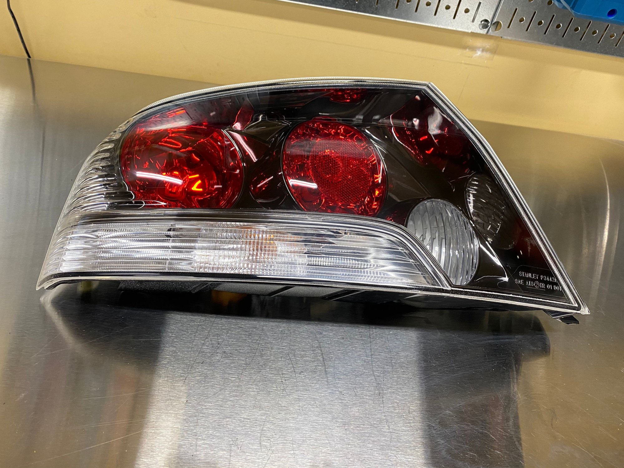 Lights - FS(NorCal):  IX Drivers side taillight. Excellent condition - Used - 2006 to 2007 Mitsubishi Lancer Evolution - Truckee, CA 96161, United States