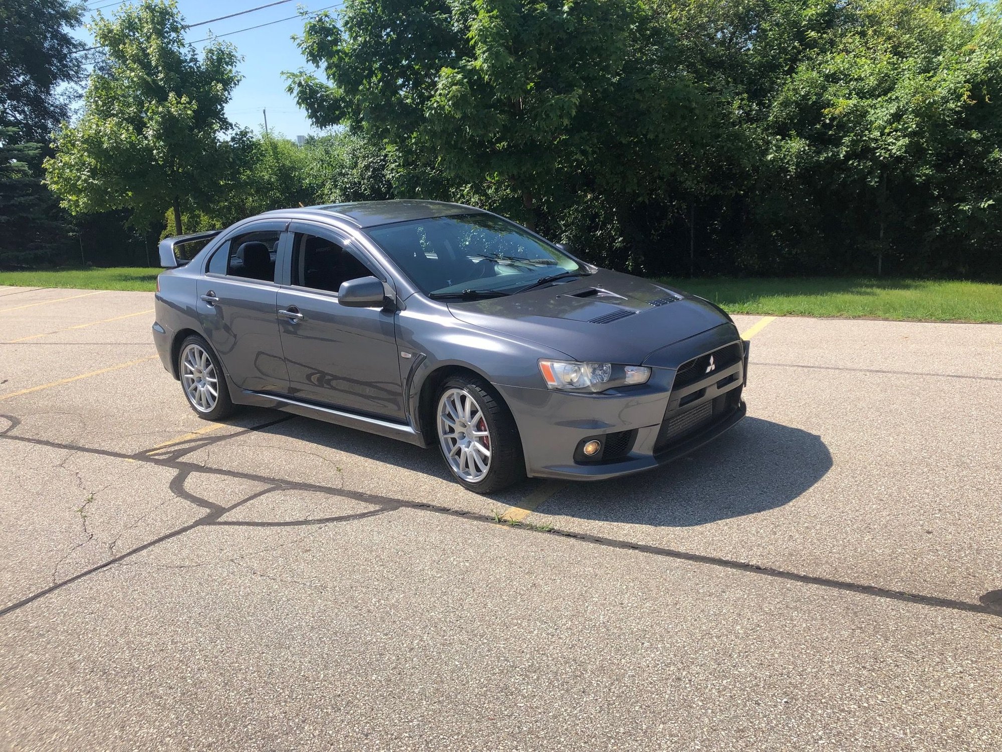 2008 Mitsubishi Lancer Evolution - 2008 Mitsubishi Lancer Evolution GSR - Used - VIN JA3AW86V48U049905 - 109,671 Miles - 4 cyl - AWD - Manual - Sedan - Gray - West Allis, WI 53219, United States