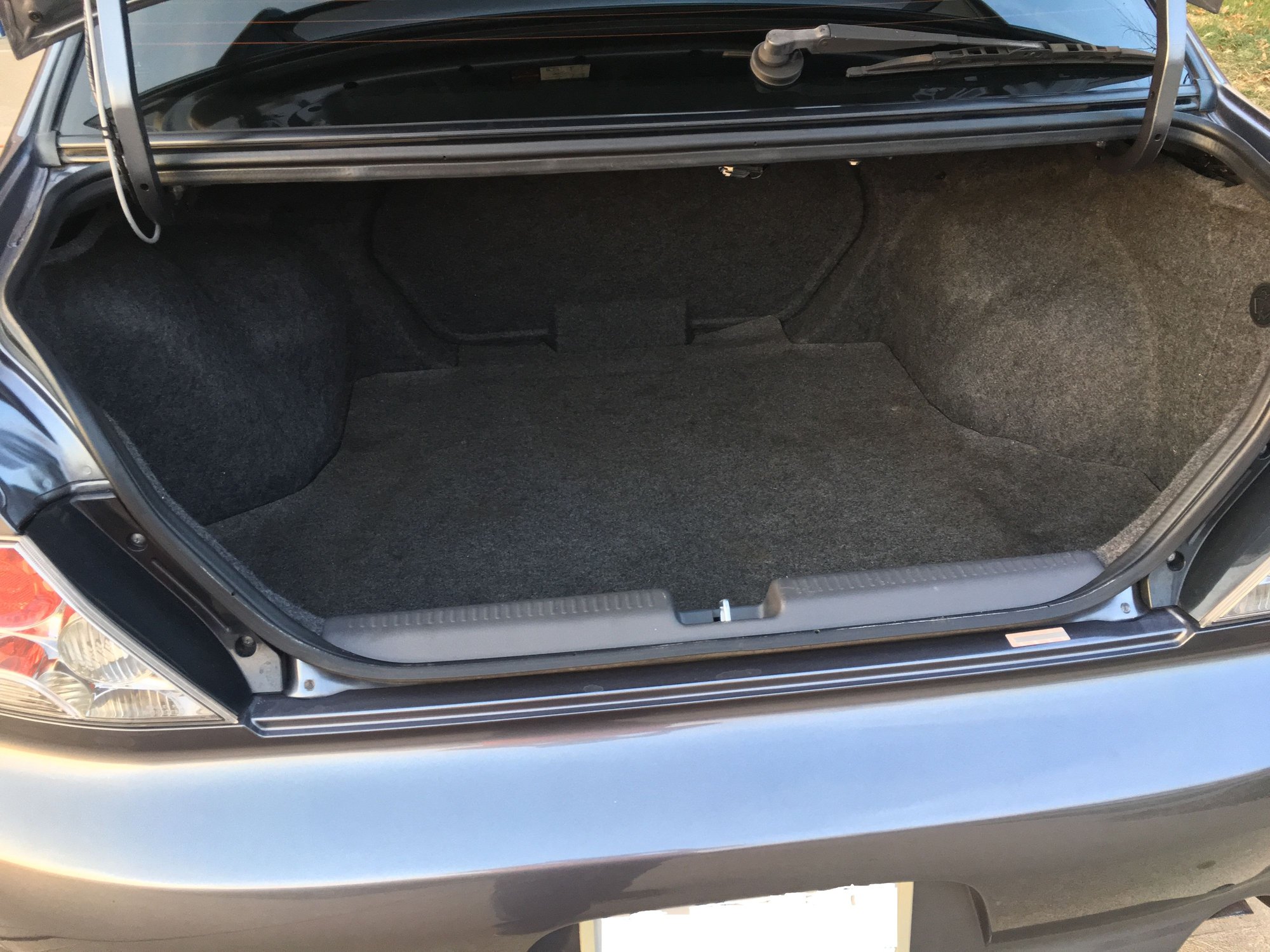 2006 Mitsubishi Lancer Evolution - 2006 Evolution IX SE (147k miles) - No Engine Mods, Garage Kept - Used - VIN JA3AH86CX6U066651 - 147,000 Miles - 4 cyl - AWD - Manual - Sedan - Gray - Wentzville, MO 63385, United States