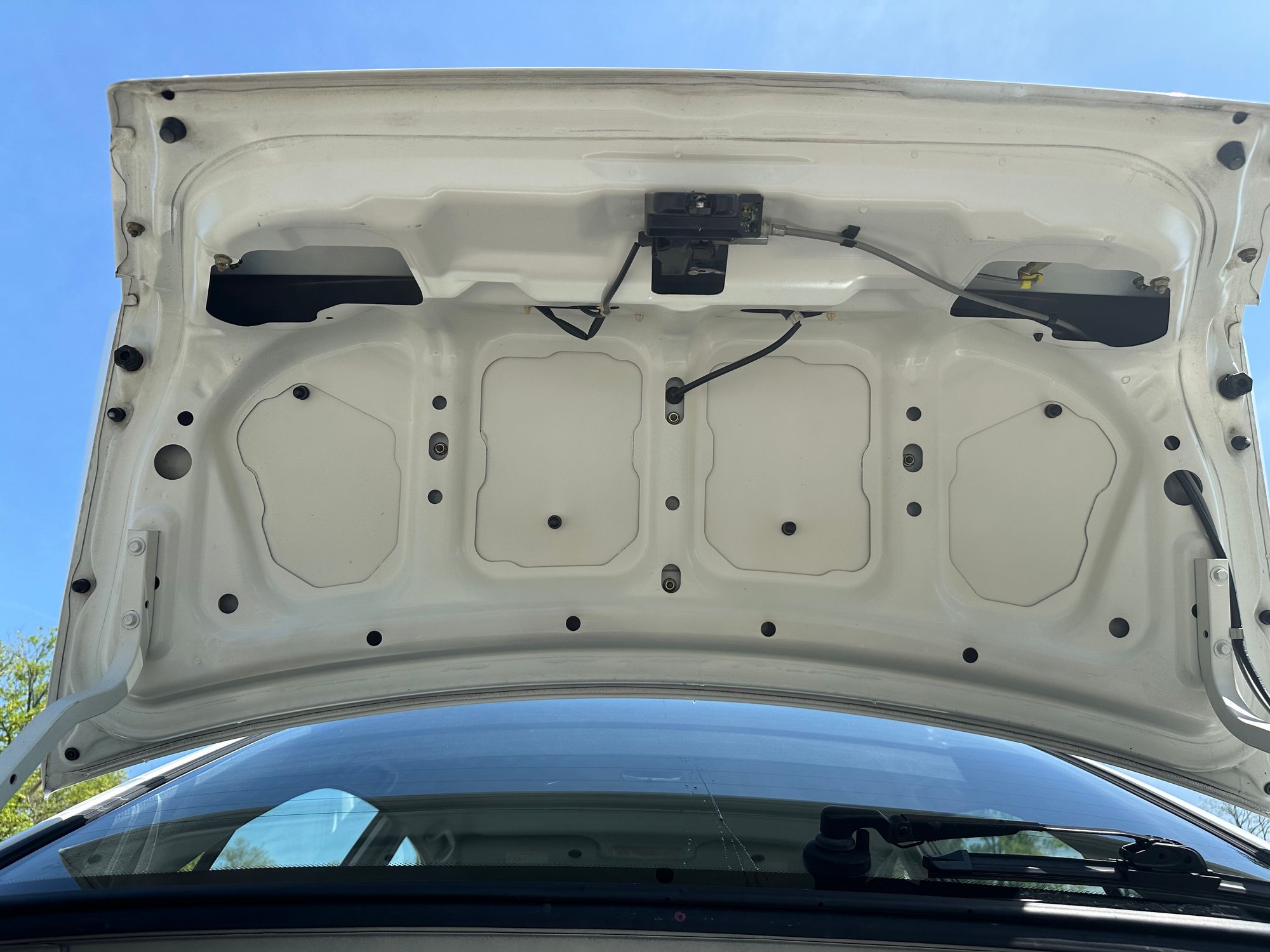 1998 Mitsubishi Lancer Evolution - 1998 Mitsubishi Lancer Evolution V GSR LOW MILEAGE - Used - VIN CP9A-0002670 - 36,800 Miles - 4 cyl - AWD - Manual - Sedan - White - Rye, NY 10580, United States