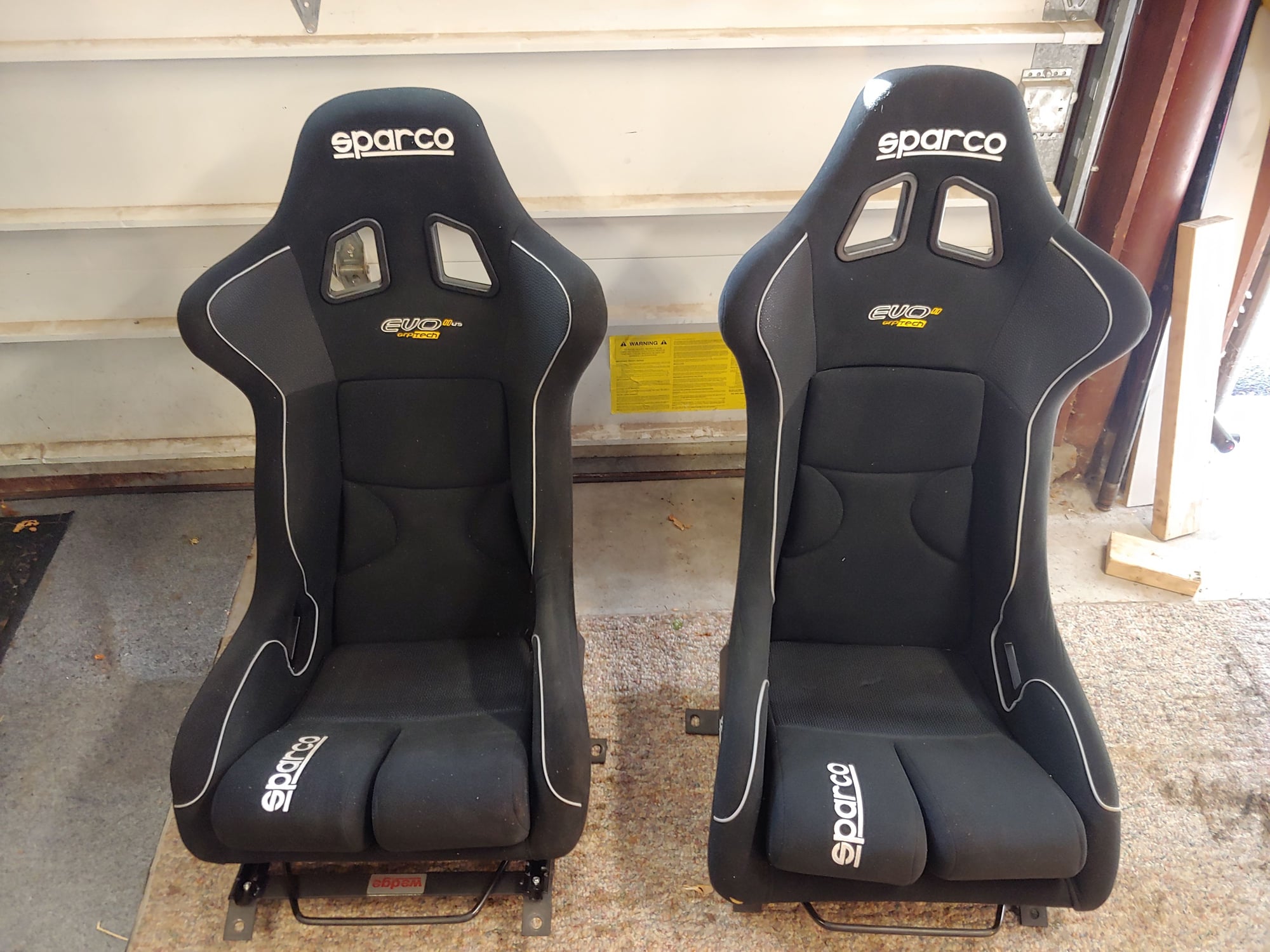 Interior/Upholstery - 2 Sparco Evo II US race seats - Used - 2003 to 2006 Mitsubishi Lancer Evolution - Rochester, NY 14610, United States