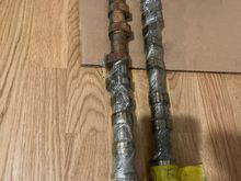 unfortunately the one cam had broken out of its "storage" and rusted over the last 10yrs of sitting