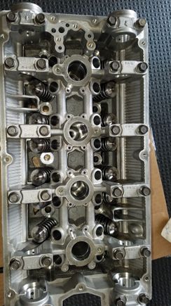 Top view of cylinder head right after unboxing.