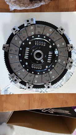 First organic friction disk (hubless and floats)