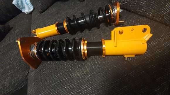 The yellow color have been replaced to red like valve cover.