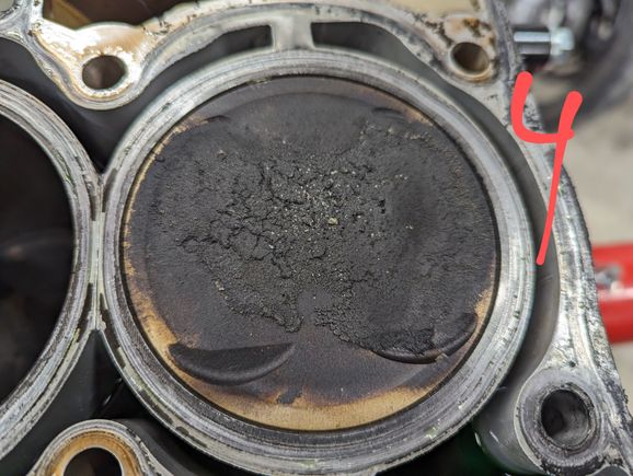 Cylinder 4 Piston