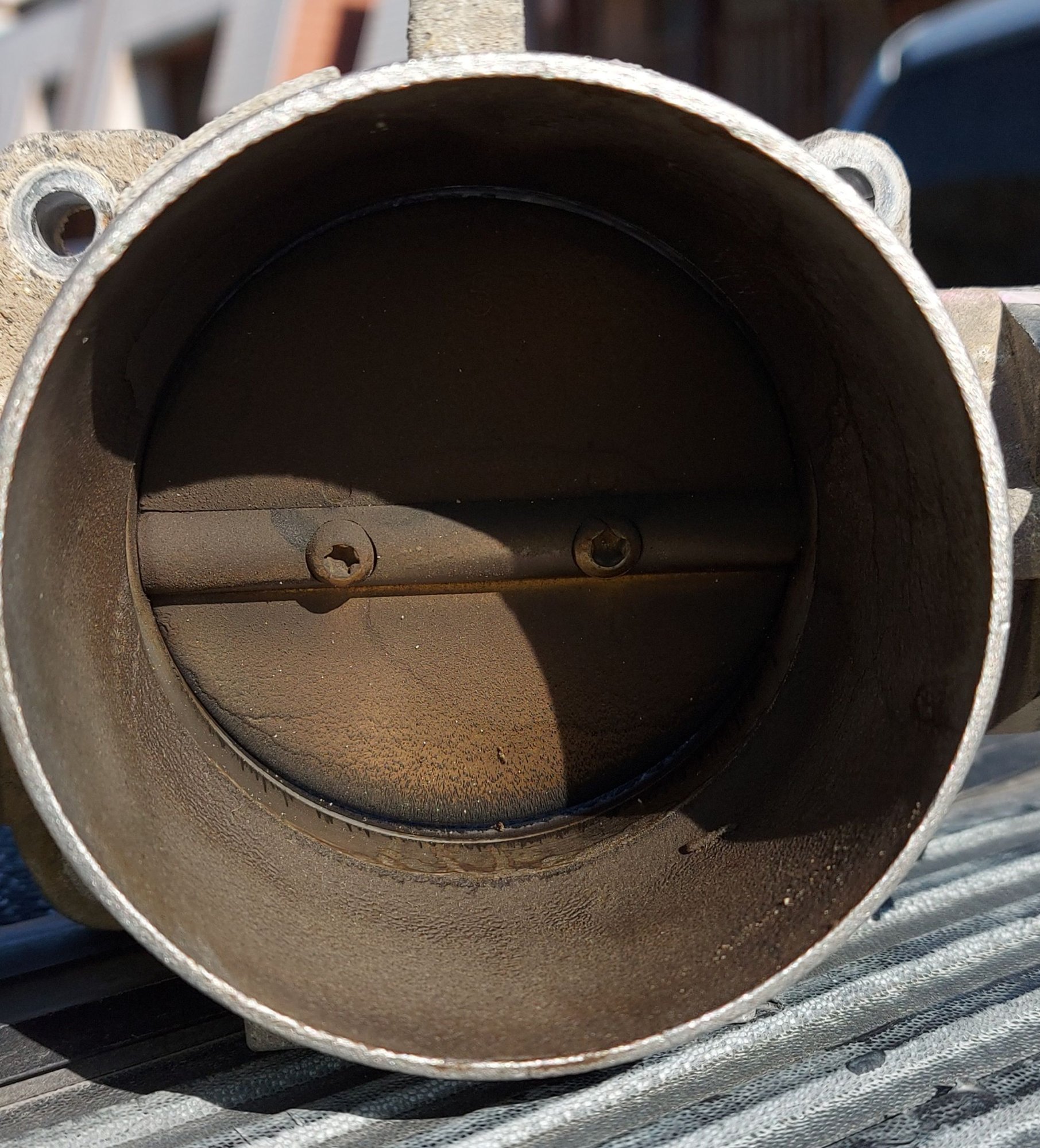 Throttle body cleaning(Before and After) Ford F150 Forum Community of Ford Truck Fans