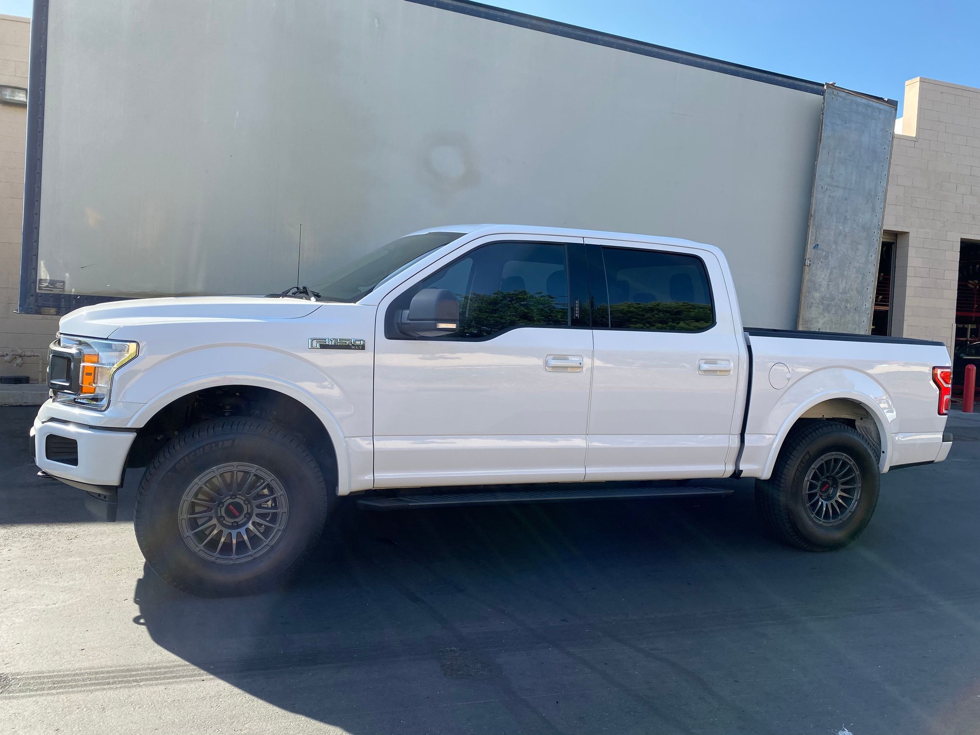 For sale 18” method 314 on 295/70R18 Michelin Defender LTX Ford F150