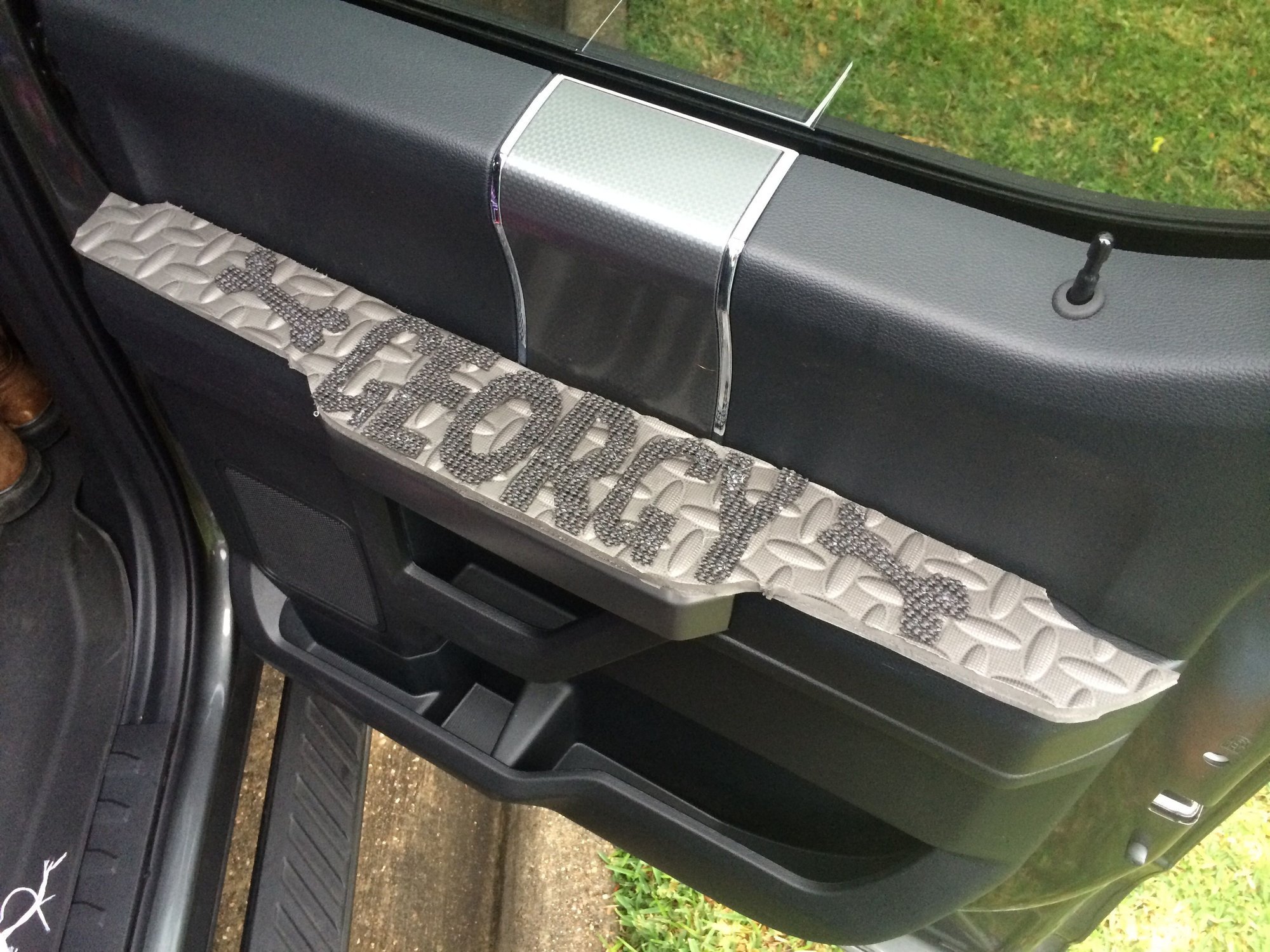 My homemade armrest protectors/dog paw traction pads Ford F150 Forum