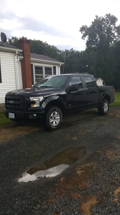 My '16 XL, only swapped out the grille and tinted the windows so far.