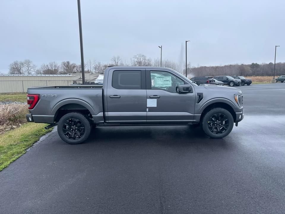 2022 Black Appearance Package Pictures Page 125 Ford F150 Forum