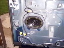 Kicker DS-680 in rear scab door, screws use a 7/32&quot; socket