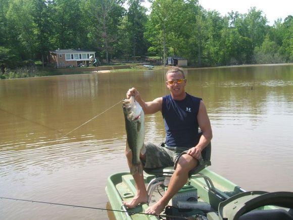 8lb Bass
