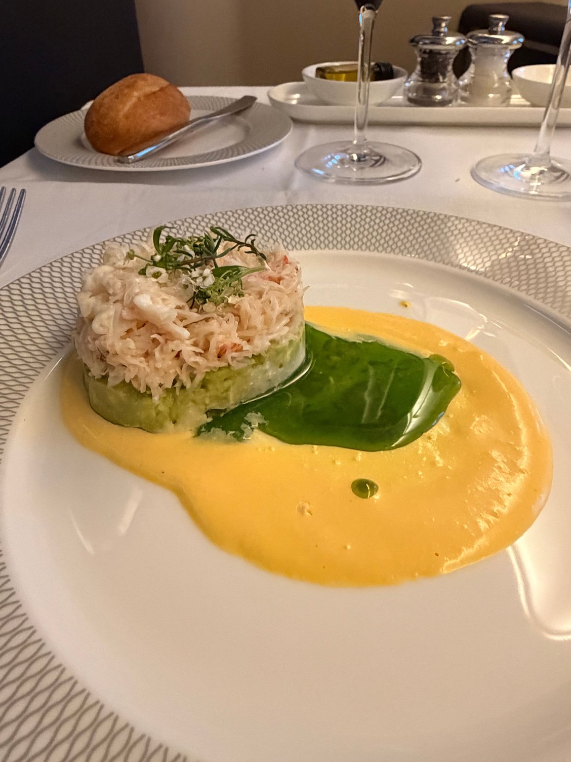 A nice crab and avocado starter