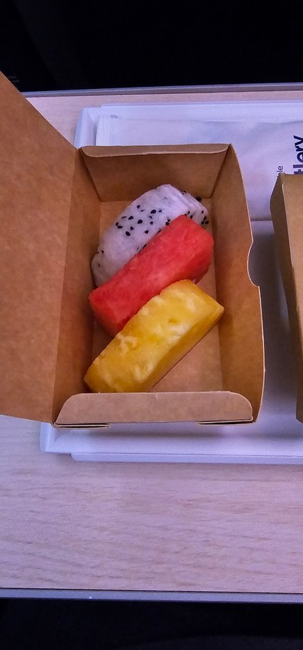 The 3 pieces of fruit