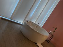 Spa. Super nice private room with jacuzzi, shower, individual shower