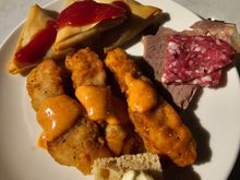 Lounge - evening drinks and canapés