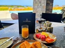 Club InterContinental - breakfast view