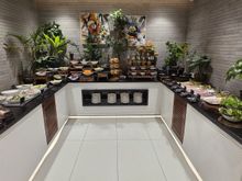 Hotel buffet set-up at breakfast (at 7am when it was quiet and easy to take pictures, normally it was very busy)