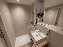 Holiday Inn - the niu Mesh Stuttgart Messe / Bathroom of Premium Room