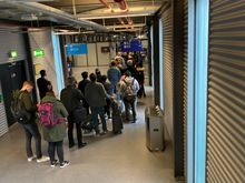 queue to bus transfer B >> Z, inside security 