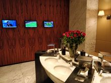 Bathrooms TK lounge IST