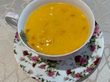 Refreshingly chilled mango purée with fresh mango and pomelo 