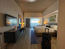 King suite at the Kimpton Rowan