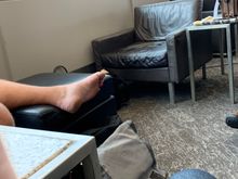 This guy looks comfortable. Also, as mentioned in the MLL thread there’s a lady vaping in here. Keep it classy, YYZ