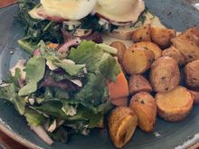 Eggs Benedict (breakfast)