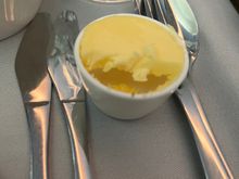 Butter only filled from the top with over half the container empty. It reminds me of those deceiving products that look full but are not. How did you even fill the container like this?! Was it a machine issue or a deliberate ‘enhancement’?!
