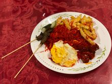 With mutton chop & satay 