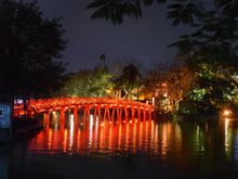 Ngoc Son Temple at night