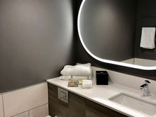 Hilton Glasgow Refurbished Bathroom
