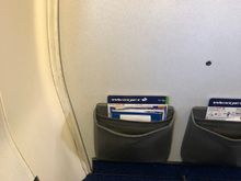 1A 737-700 with middle seat blocked