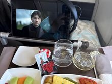 Mushroom & Cheese Omelette on Hawaiian between Seattle and Honolulu on the A332 for breakfast in First Class. The other option was a continental breakfast with yogurt, granola, and fresh fruit. 