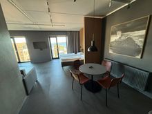 The room was airy and spacious with lots of open power points including USB-A and USB-C charging points