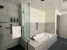 Huge bathroom 