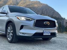Stunning looking SUV in the North Cascades 