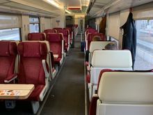 Newer first class product on this train. Still not the newest one but much better than the one on Thursday
