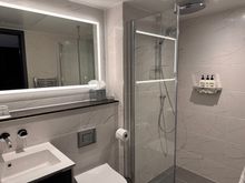 Bathroom of King Premium