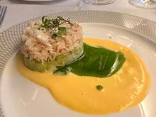 A nice crab and avocado starter